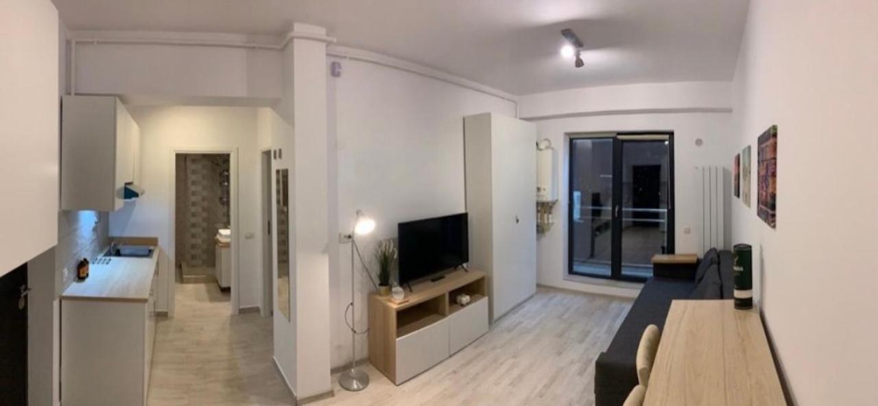 Retreat Luxury Apartment Near Presidential Palace Бухарест Екстер'єр фото